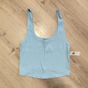 BNWT old navy baby blue cropped tank top